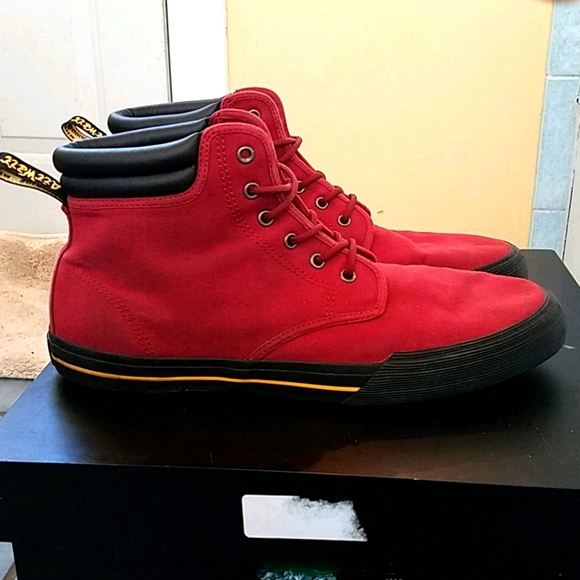 dr martens eason canvas